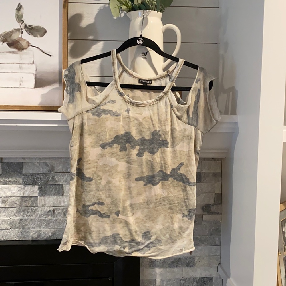 Express camo top